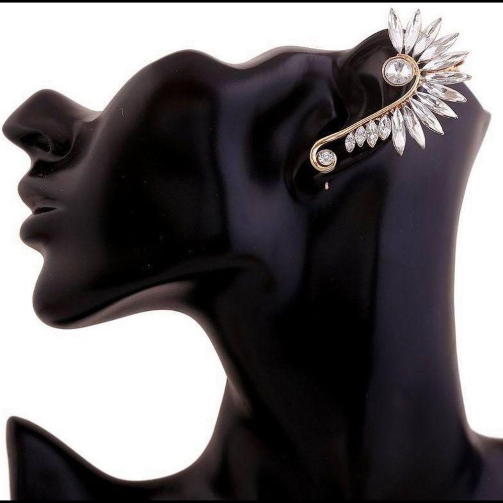 UNIQUE RHINESTONE CRYSTAL LEAF CUFF EARRING - Picture 2 of 5